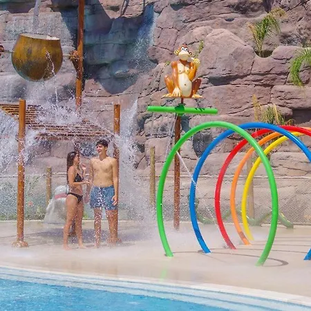 Orka World & Aquapark Hotel 4*
