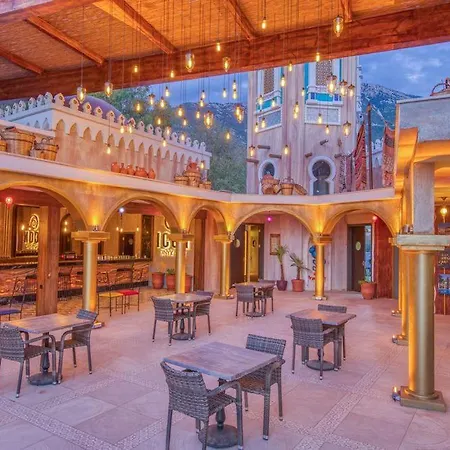 Hotel Orka World & Aquapark 4*